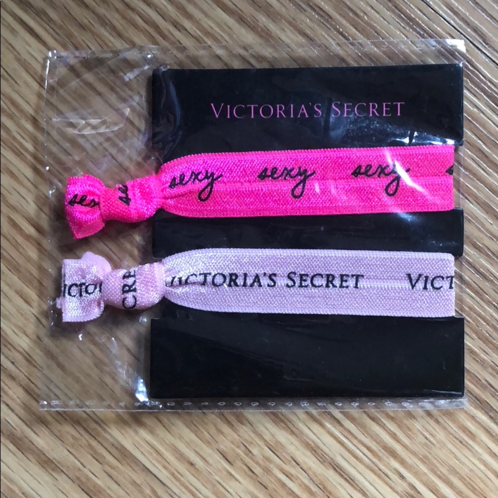 Victoria secret stretchy hair ties